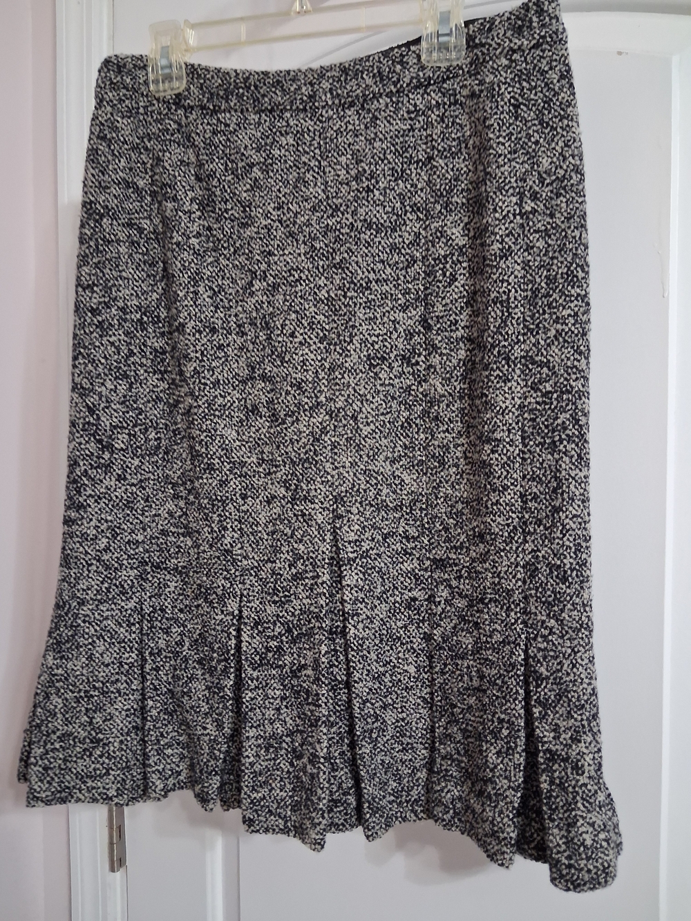 LOFT Black and White Tweed Flared Hem Skirt